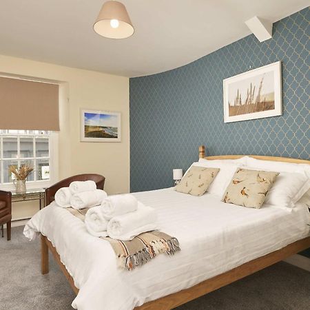 The White Hart Hotel Modbury Экстерьер фото