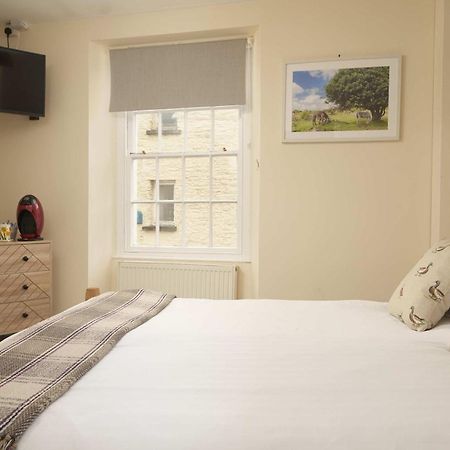 The White Hart Hotel Modbury Экстерьер фото