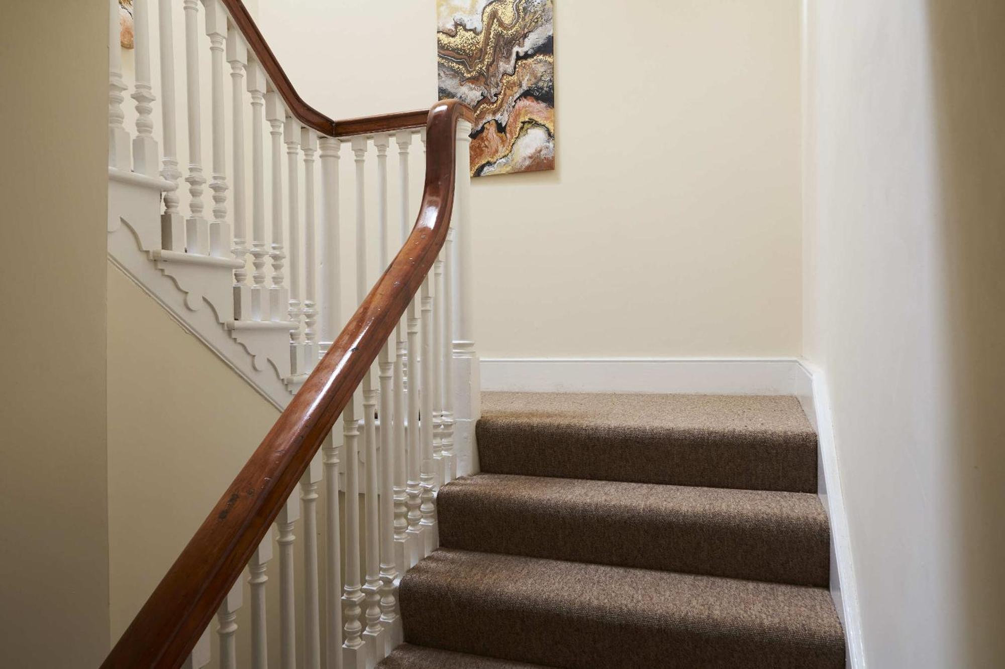 The White Hart Hotel Modbury Экстерьер фото