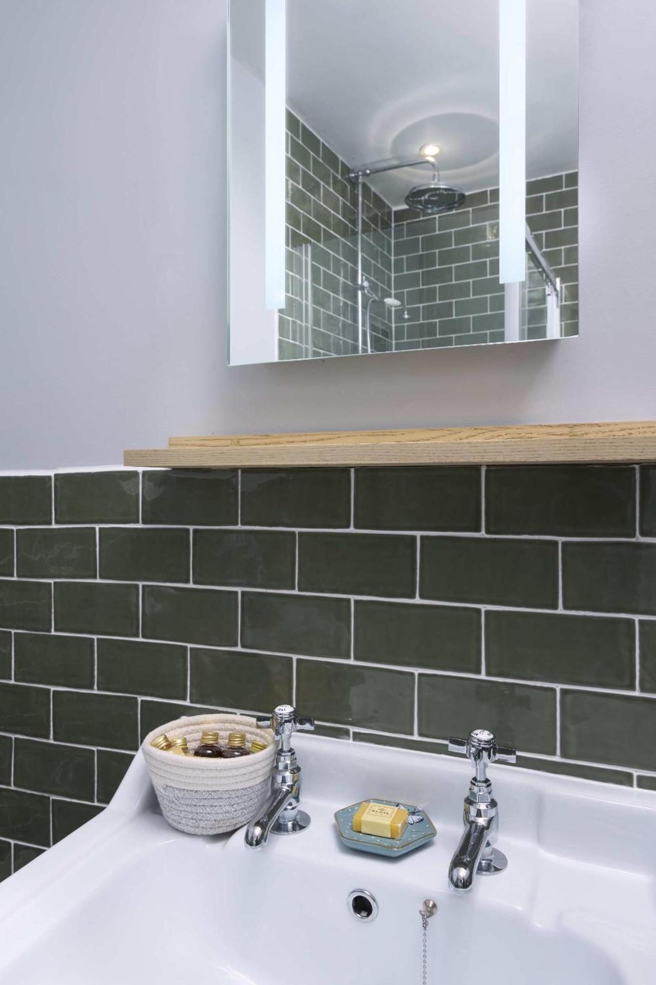 The White Hart Hotel Modbury Экстерьер фото