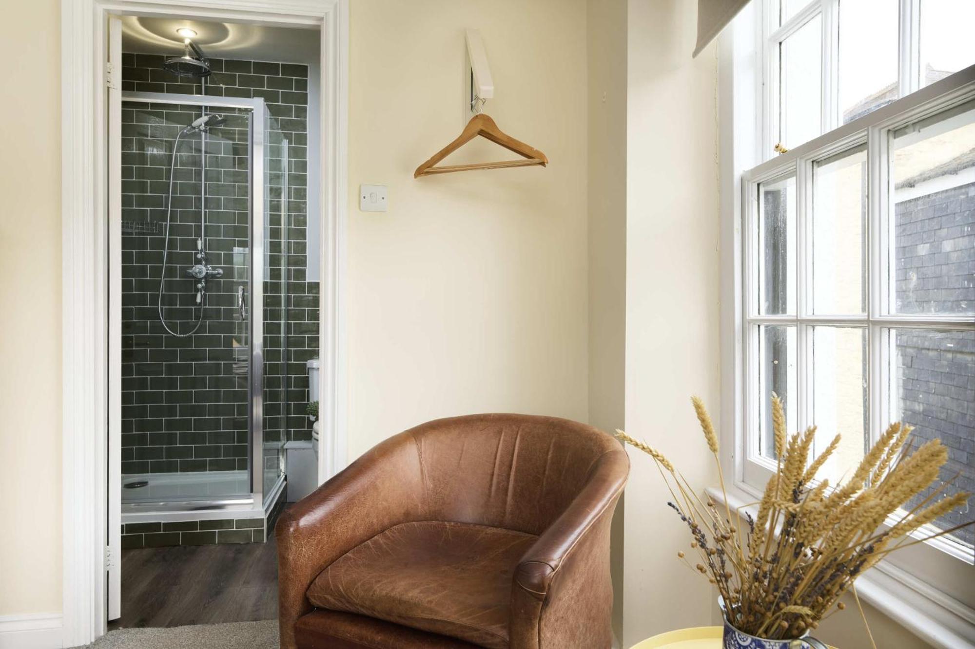 The White Hart Hotel Modbury Экстерьер фото