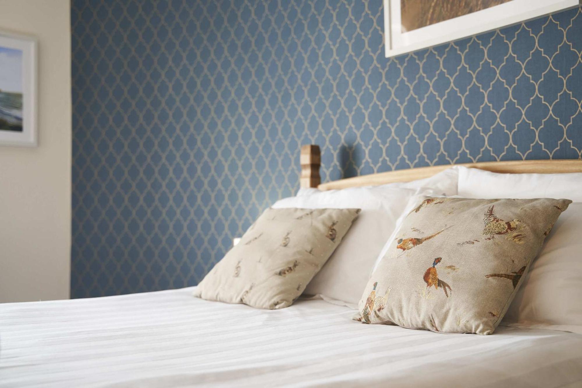 The White Hart Hotel Modbury Экстерьер фото