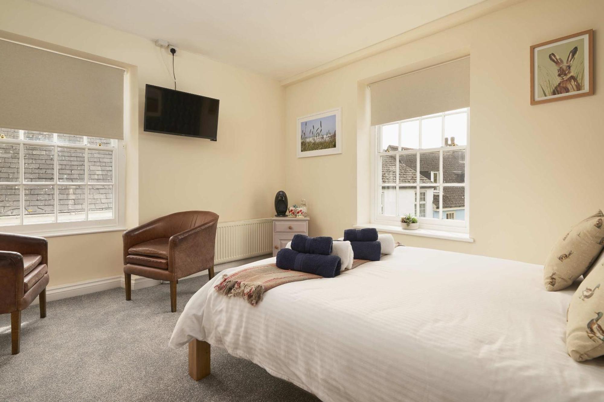 The White Hart Hotel Modbury Экстерьер фото