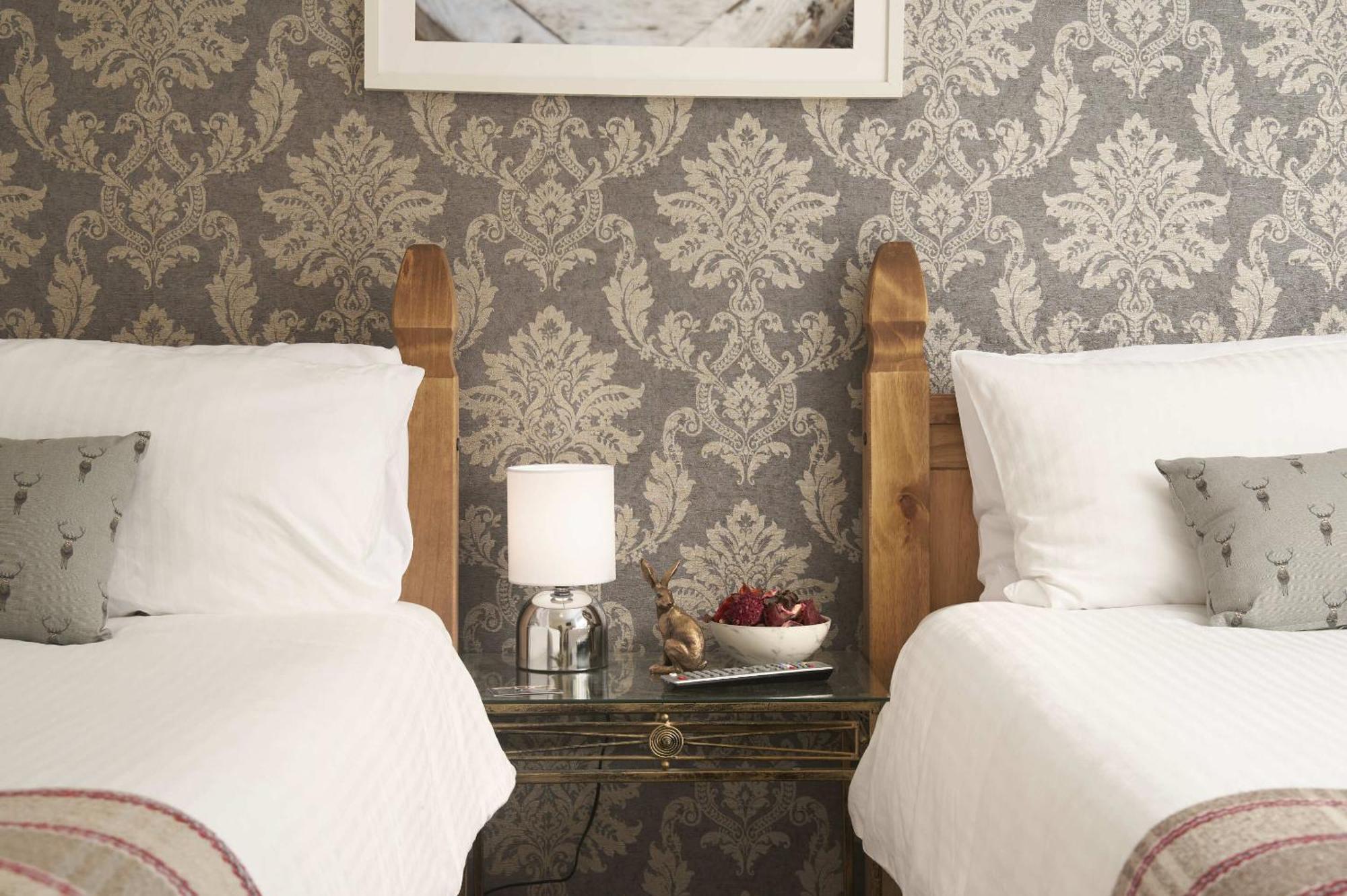 The White Hart Hotel Modbury Экстерьер фото